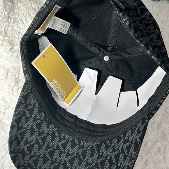 Michael Kors Printed MK Logo O/S Baseball Cap Hat Black  Michael‎ Kors MK Monogram Logo Baseball Cap Black Grey Adjustable Hat NEW